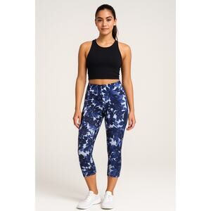 NWT - Fabletics Salar Printed Powerform Crop Leggings - Small
